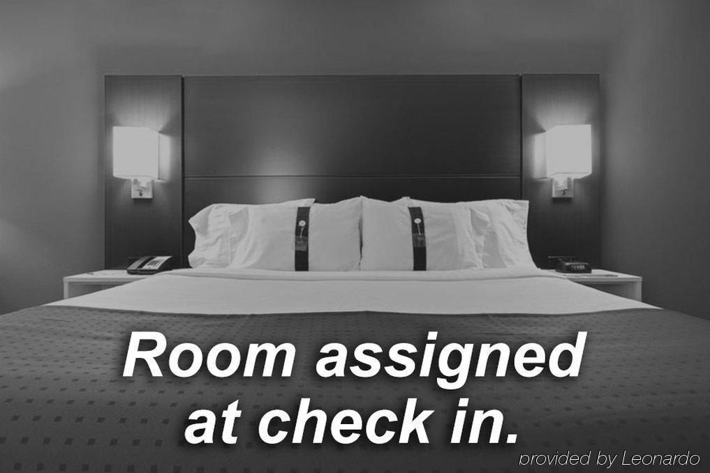 Holiday Inn Express Wixom By Ihg Luaran gambar